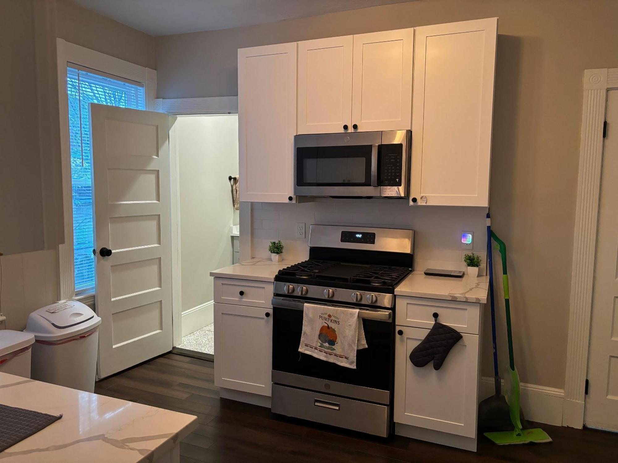 Homestay B&B In Boston - 3 Locations In Dorchester Extérieur photo