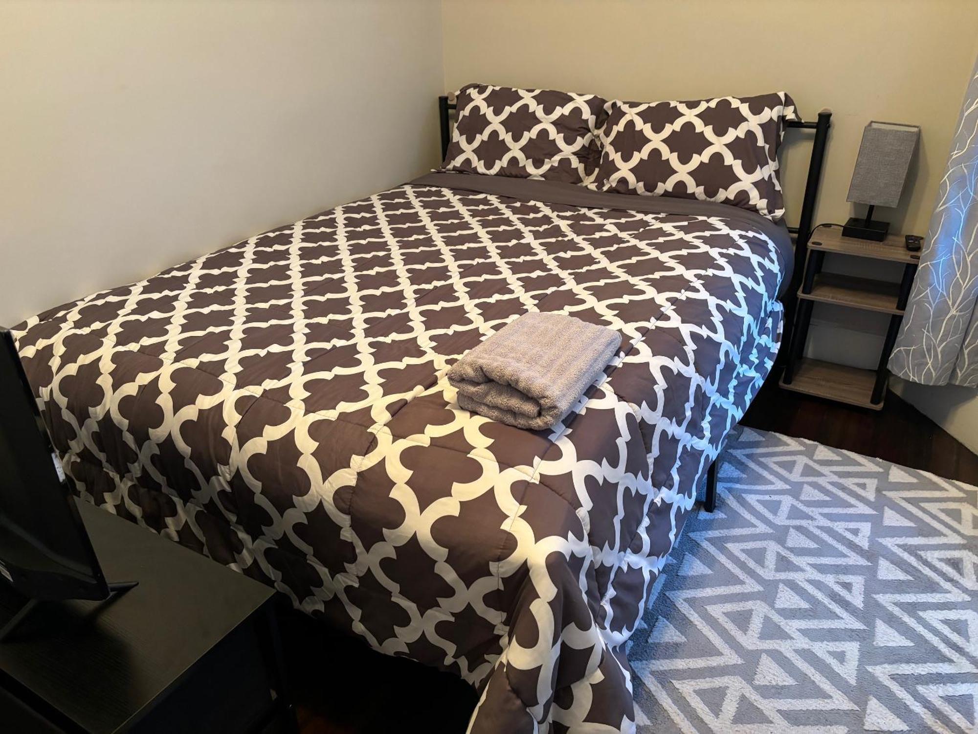 Homestay B&B In Boston - 3 Locations In Dorchester Extérieur photo