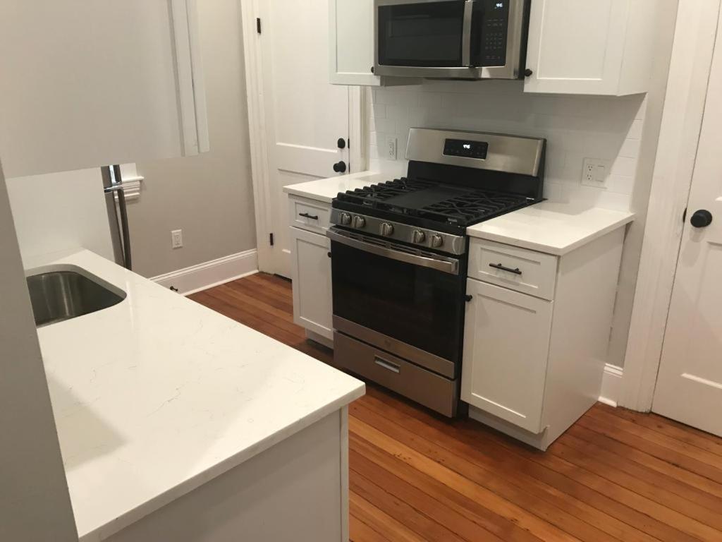 Homestay B&B In Boston - 3 Locations In Dorchester Extérieur photo